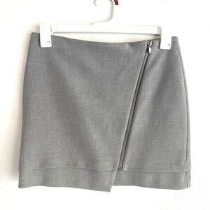 H&M mini skirt zip across gray minimalist summer preppy casual women’s 8